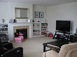 Jones Farm Executive Home in Hillsboro, OR (Photo 4 of 6)