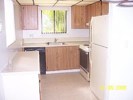 Pompano Beach 2 b/r 2 full bath condo in Pompano Beach, FL (Photo 3 of 6)