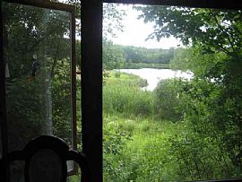 FarmHouse Apartmts for Single or Couple in East Greenbush, NY