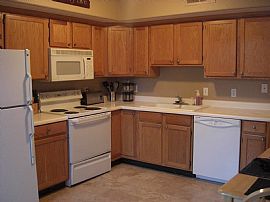 Immaculate Townhome/Greensprings Golf in Washington, UT (Photo 1 of 5)