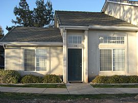 Immaculate Townhome/Greensprings Golf in Washington, UT (Photo 3 of 5)