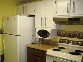 2 BR Townhouse - completely updated! in Montgomery Village, MD (Photo 3 of 4)