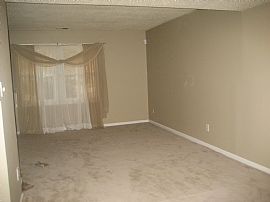 Fabuolous negotiable four bedroom in Charlotte, NC (Photo 5 of 6)