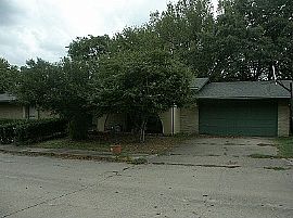 Updated house for rent in plano in Plano, TX (Photo 2 of 2)