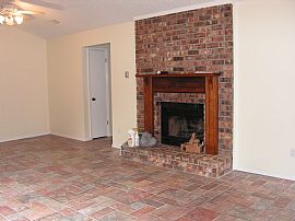 Home in Gulf Breeze in Gulf Breeze, FL (Photo 3 of 5)