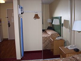 All included studio in Newark, DE (Photo 5 of 6)