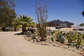 Beautiful Clean Furnished 2 Bedroom with Utilities Included in 29 Palms, CA (Photo 11 of 12)