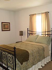 Beautiful Clean Furnished 2 Bedroom with Utilities Included in 29 Palms, CA (Photo 2 of 12)