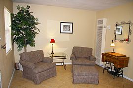 Beautiful Clean Furnished 2 Bedroom with Utilities Included in 29 Palms, CA (Photo 9 of 12)