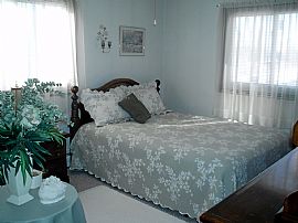 Bright and Spacious Two Bedroom  in Fridley, MN (Photo 5 of 6)