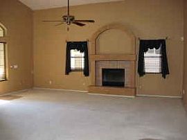 Amazing Gilbert Rental W/pebble pool in Gilbert, AZ