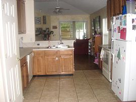 beautiful 4/2 home in Orange Park, FL (Photo 3 of 5)