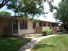 SINGLE STORY- LIVING  PRIVATE ENTRANCE in Westland, MI