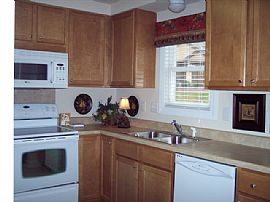 Independent, Senior Adult Villa 55+ in Huntersville, NC (Photo 3 of 6)