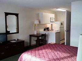 Furnished Units Available! in East Rutherford, NJ (Photo 2 of 5)