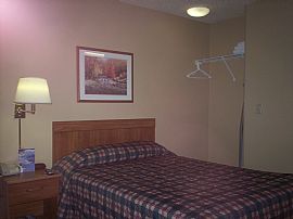 Studios w/Kitchens-all utilities paid in Puyallup, WA (Photo 1 of 3)