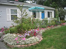 cute family home in Green Oak Township, MI (Photo 3 of 5)
