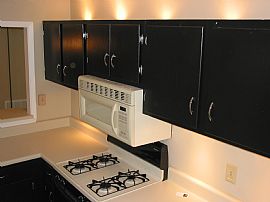 Newly Remodeled Condo- Great Find!!! in Smyrna, GA (Photo 4 of 6)