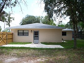 Furnished, utilities & cable included. in Spring Hill, FL (Photo 2 of 6)