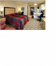 Beautiful Hotel With Full Kitchen in Burbank, CA