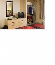 Beautiful Hotel With Full Kitchen in Burbank, CA (Photo 4 of 5)