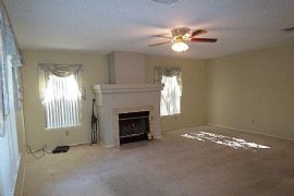 READY FOR IMMEDIATE MOVE IN.  in San Antonio, TX (Photo 3 of 6)