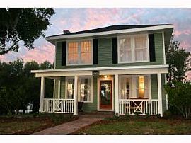 Renovated Historic Home w/ Lake Views in Clermont, FL