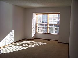 Spacious 2 bed/2 bath townhome in Westminster, CO (Photo 2 of 4)