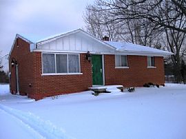 Amazing 3 Bedroom Red Brick Home in Flint, MI