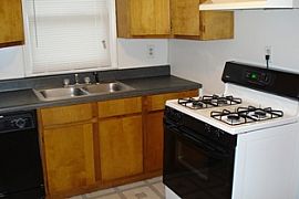 Charming 2 Bedroom House in East Lake in Atlanta, GA (Photo 4 of 6)