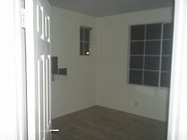 Wonderful Townhouse Ready to move in in Westminster, CA (Photo 3 of 6)