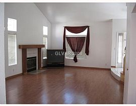 BEAUTIFUL SUMMERLIN HOME WITH POOL in Las Vegas, NV (Photo 2 of 6)