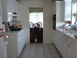 Downey 3bd/2ba Utilites and Gardner in Downey, CA (Photo 3 of 4)