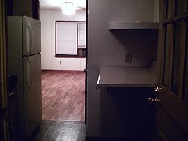 2bdrm/1bth, $875 city of Dec/Avail 3/1 in Decatur, GA (Photo 4 of 5)