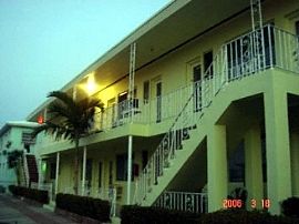 MUST SEE-- 2 blocks from BEACH! in Miami Beach, FL