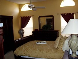 Stunning Home in Golf Course Community! in Tampa, FL (Photo 3 of 6)