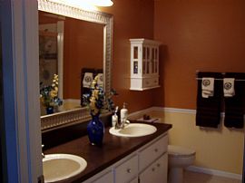 Stunning Home in Golf Course Community! in Tampa, FL (Photo 4 of 6)