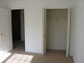 Lrg. Bdrm. -ALL INCLUDED!!! in Lake Ridge, VA (Photo 6 of 6)