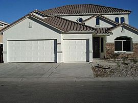 Marvelous 4 Bedroom Home with Private Play Pool in Gold Canyon, AZ