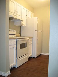 Beautifully remodeled 1br loft style con in Denver, CO (Photo 3 of 3)