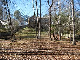 4 bdrm / 3 bth Split foyer GREAT SCHOOLS in Sugar Hill, GA (Photo 2 of 6)