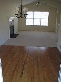 4 bdrm / 3 bth Split foyer GREAT SCHOOLS in Sugar Hill, GA (Photo 3 of 6)