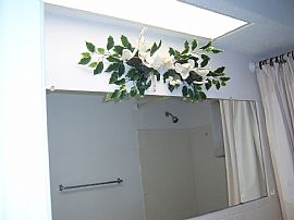 Large Two Bedroom Home with Bonus Room in Port Richey, FL (Photo 5 of 5)