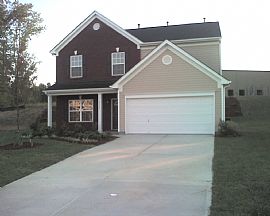 Almost New Home For Rent (Mint Condition in Charlotte, NC (Photo 2 of 5)