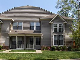 Spacious Townhouse for Rent in Yorktown, VA
