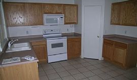 Landscaped, All Appliances -3b/2ba in El in El Mirage, AZ (Photo 2 of 4)