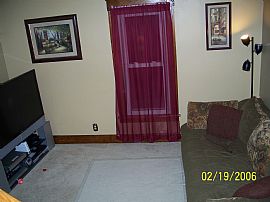 2/3 bedrrom house in Oxford 1/2 off 1st  in Oxford, MI