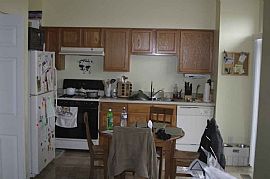 Beautiful home with all the upgrades in Romeoville, IL (Photo 4 of 6)