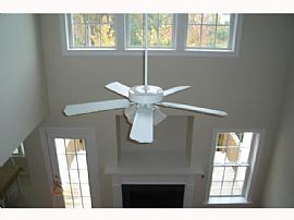 Beautiful 3br/2.5ba, 1287 sq ft townhome in Wake Forest, NC (Photo 5 of 5)