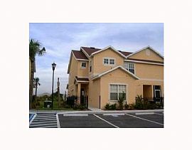 Townhouse in Wimauma, FL